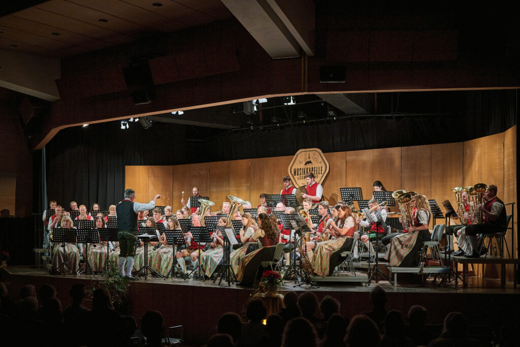 mkl-25-11-22-20-04-10